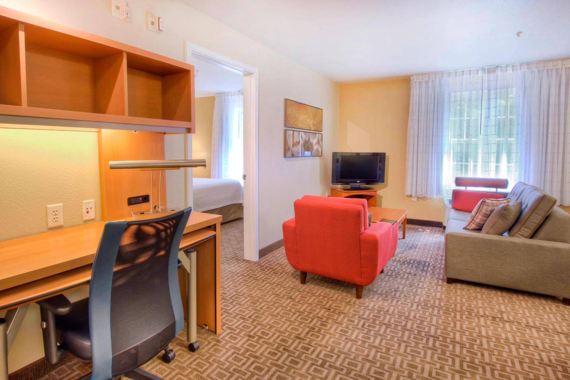Towneplace Suites Raleigh Cary/Weston Parkway Экстерьер фото